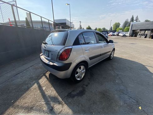 Used 2007 Kia Rio5 SX w/ PWR Pkg FWD image 6