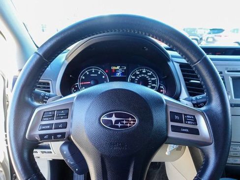 Used 2014 Subaru Outback 2.5i Limited w/ Moonroof Package image 13