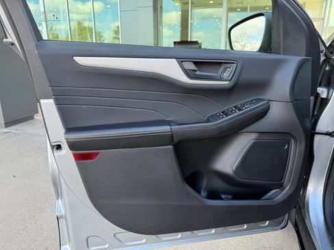 Used 2022 Ford Escape SE w/ Convenience Package image 13