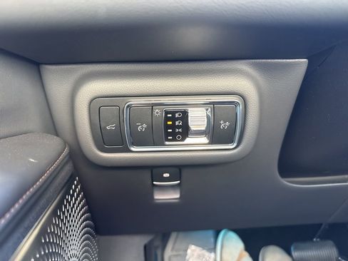 New 2025 Lincoln Nautilus Reserve image 10