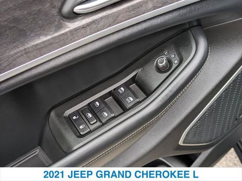 Used 2021 Jeep Grand Cherokee L Limited RWD image 13