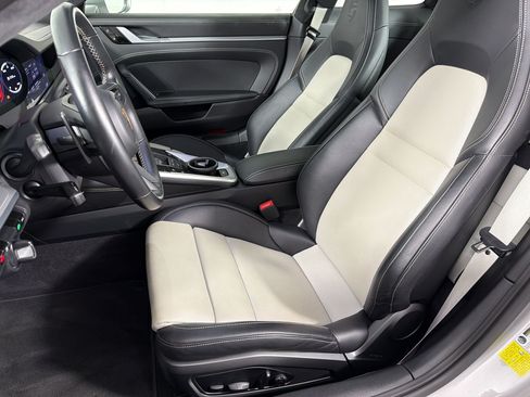 Used 2020 Porsche 911 Carrera S RWD image 5