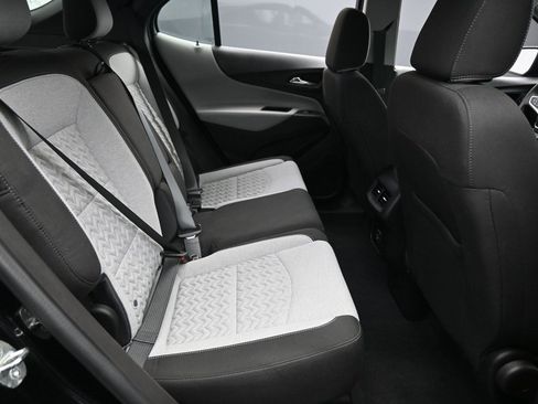 Used 2024 Chevrolet Equinox LS image 29