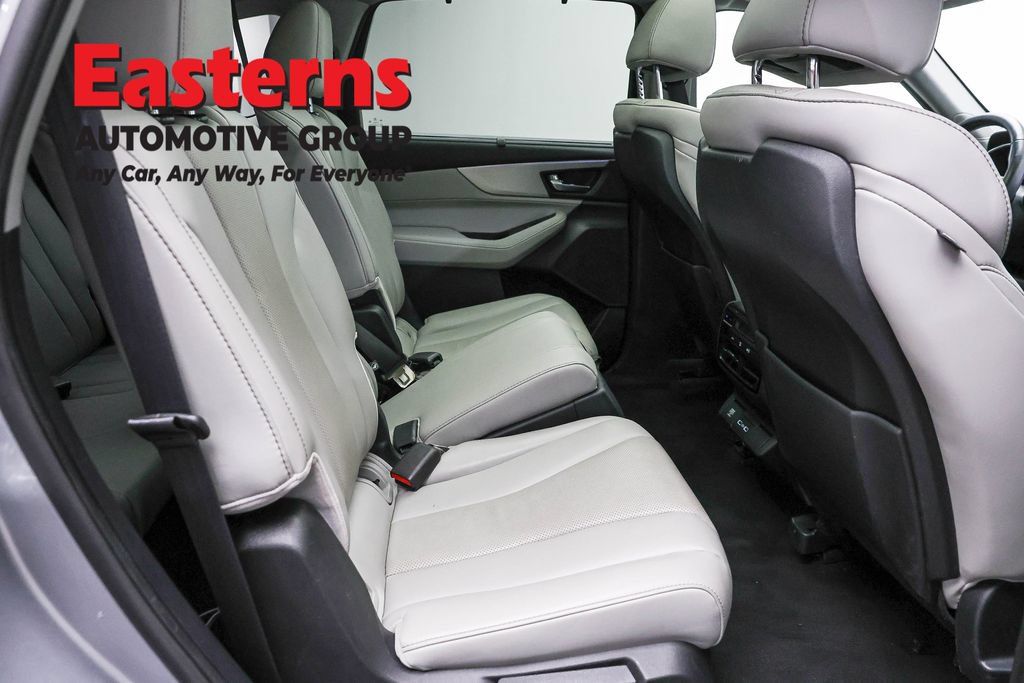 Used 2023 Acura MDX w/ Technology Package AWD/4WD image 25