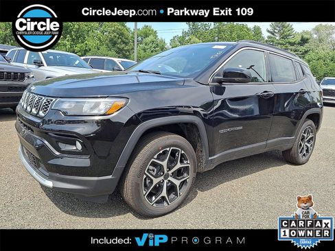 New 2026 Jeep Compass Limited w/ Sun, Sound & Navigation Group AWD/4WD image 1