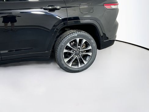 Used 2023 Jeep Grand Cherokee Overland w/ Adv Protech Group III image 31