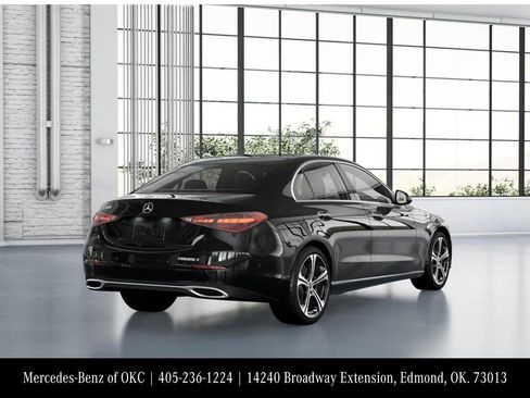 Used 2025 Mercedes-Benz C 300 Sedan image 22