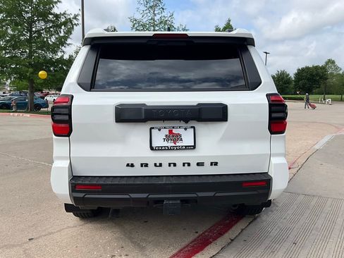 Used 2025 Toyota 4Runner SR5 image 7