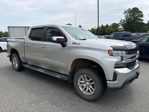 Used 2021 Chevrolet Silverado 1500 LT AWD/4WD image 9