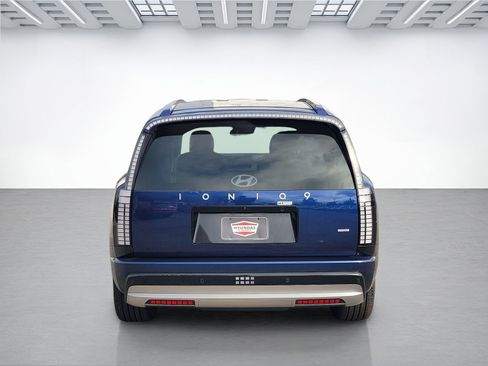 New 2026 Hyundai Ioniq 9 SEL image 5
