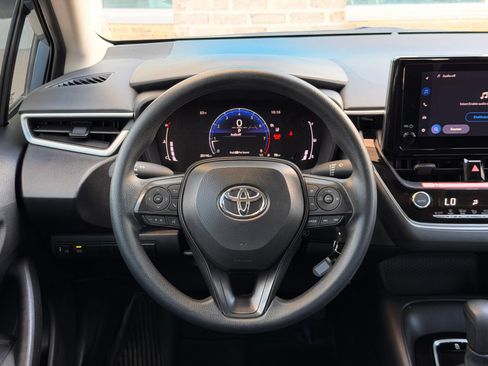 Used 2026 Toyota Corolla LE FWD image 27