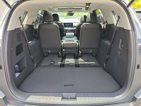 New 2026 Kia Carnival SX w/ SX Dark Edition Package FWD image 17