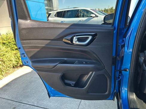 Used 2024 Jeep Compass Trailhawk w/ Trailhawk Convenience Group image 10