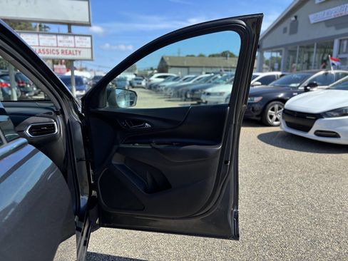 Used 2020 Chevrolet Equinox LT image 15
