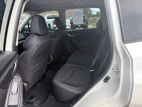 Used 2023 Subaru Forester Premium AWD/4WD image 16