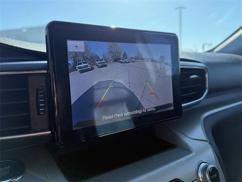 Used 2023 Ford Explorer XLT w/ Equipment Group 202A image 26