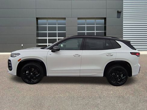 New 2026 Volkswagen Tiguan SE R-Line image 4