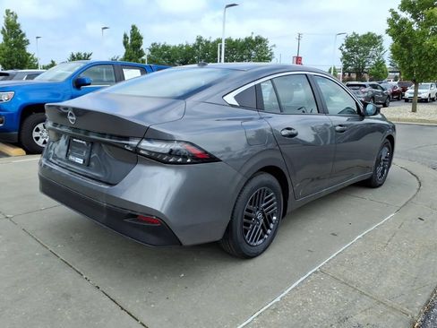 New 2026 Nissan Sentra SV w/ SV Convenience Package FWD image 8
