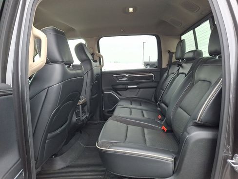 Used 2019 RAM 1500 Laramie image 10