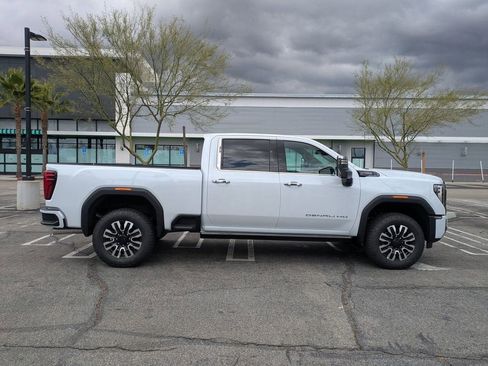 New 2026 GMC Sierra 2500 Denali Ultimate AWD/4WD image 2