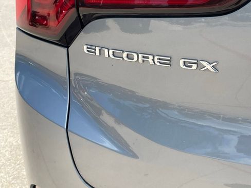 Used 2024 Buick Encore GX Sport Touring FWD image 6