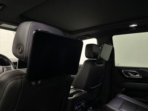Used 2021 Chevrolet Tahoe Z71 w/ Luxury Package AWD/4WD image 53