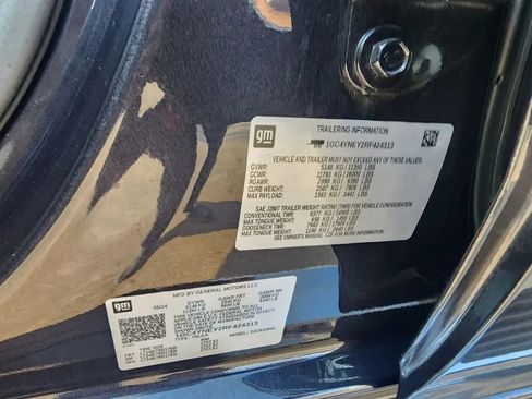 Used 2024 Chevrolet Silverado 2500 LT AWD/4WD image 17