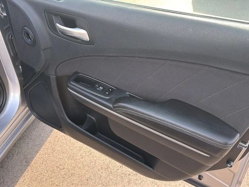 Used 2018 Dodge Charger SXT Plus RWD image 19