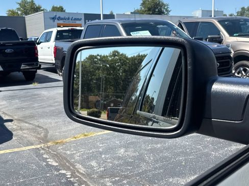 Used 2018 RAM 1500 Big Horn AWD/4WD image 45