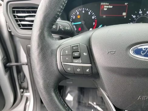 Used 2020 Ford Escape SEL image 16