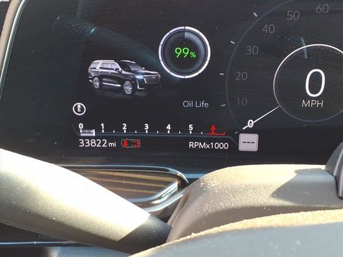 Used 2023 Cadillac Escalade ESV Premium Luxury image 29