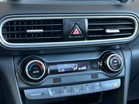 Used 2020 Hyundai Kona Limited FWD image 21