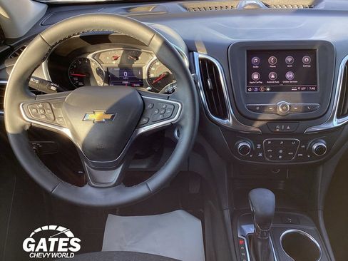 Used 2024 Chevrolet Equinox LT FWD image 17