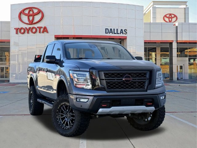 Used 2023 Nissan Titan PRO-4X w/ Pro-4x Convenience Package AWD/4WD image 1