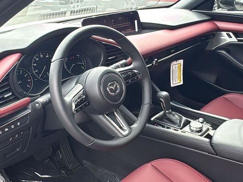 New 2026 MAZDA MAZDA3 Hatchback w/Premium Plus Pkg AWD/4WD image 17