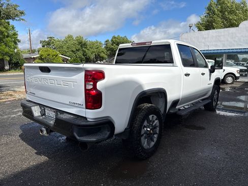 Used 2024 Chevrolet Silverado 2500 Custom w/ Custom Value Package AWD/4WD image 5
