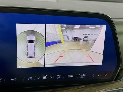 Used 2025 Chevrolet Tahoe LT image 14