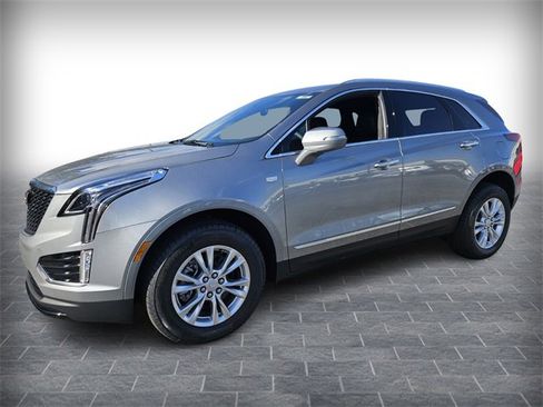 New 2026 Cadillac XT5 Luxury image 3