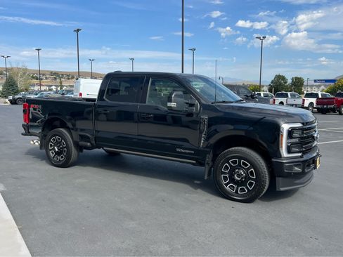 Used 2026 Ford F350 Platinum AWD/4WD image 5