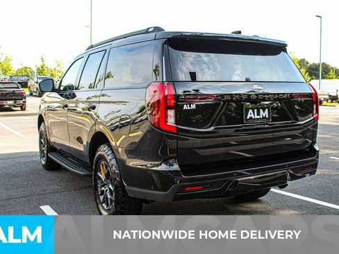 Used 2025 Ford Expedition Tremor AWD/4WD image 5