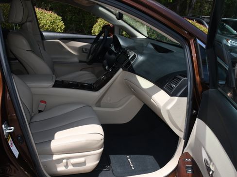Used 2014 Toyota Venza XLE AWD/4WD image 20