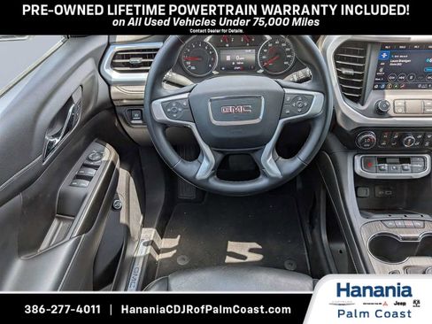 Used 2023 GMC Acadia SLT FWD image 16