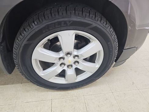 Used 2016 Chevrolet Traverse LT w/ Traveler's Package AWD/4WD image 14