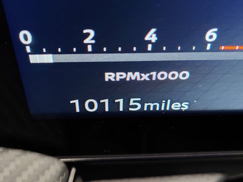 Used 2025 Nissan Kicks SR FWD image 2