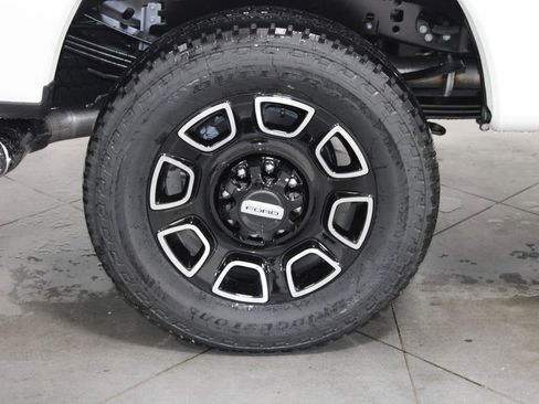 New 2026 Ford F250 Platinum AWD/4WD image 18