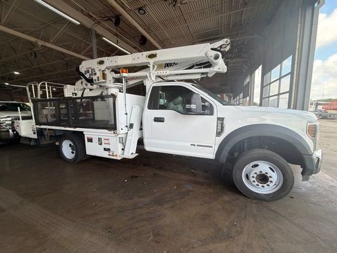 Used 2019 Ford F550 2WD Regular Cab Super Duty image 9