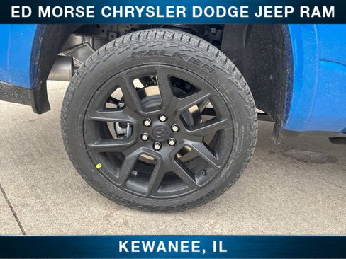 New 2026 RAM 1500 Laramie AWD/4WD image 17