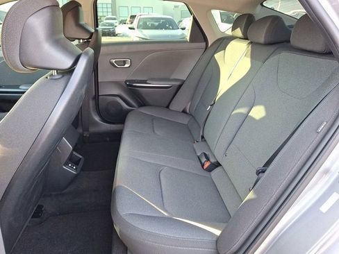 Used 2025 Kia K4 LXS image 12