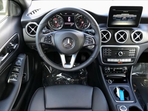 Certified 2019 Mercedes-Benz GLA 250 image 4