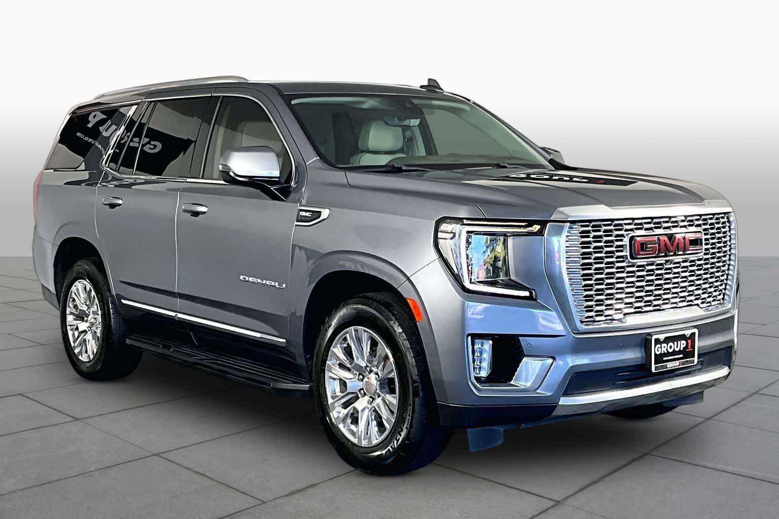 Used 2021 GMC Yukon Denali w/ Advanced Technology Package RWD image 3